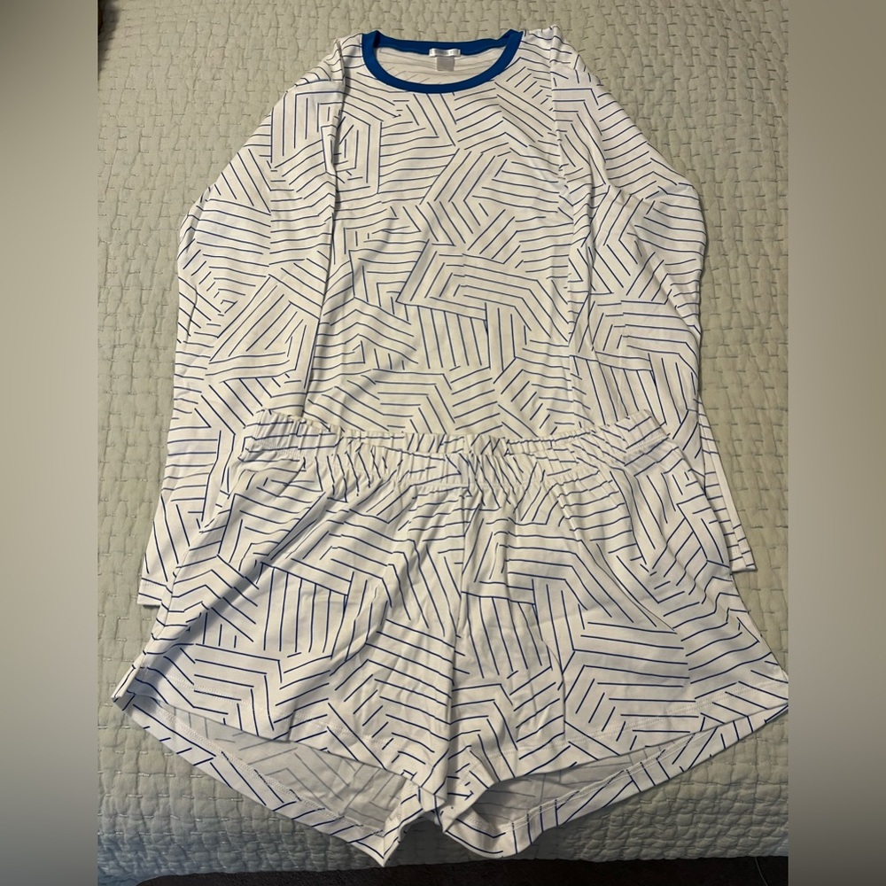 Schumacher by Lake Pajamas. White & blue pattern. Size medium.